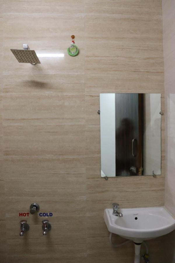 Ābu Road Hotel Sun Shine מראה חיצוני תמונה